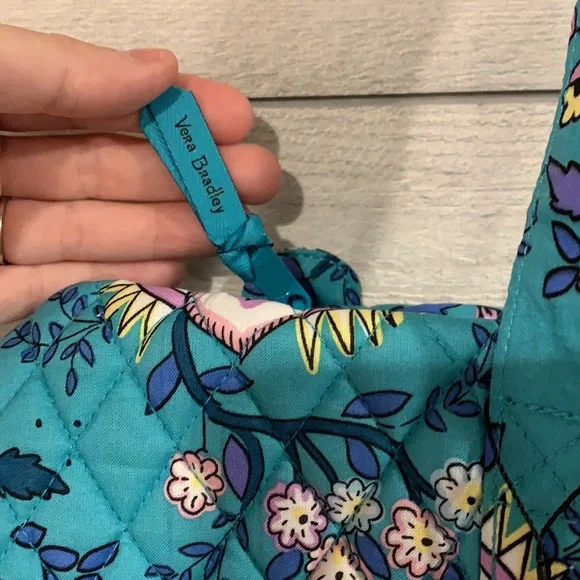 ‼️FIRM‼️ NWT Vera Bradley large duffel bag peacock garden - Picture 4 of 8